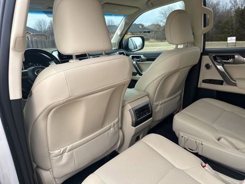 Used 2022 Lexus GX 460 Premium image 34
