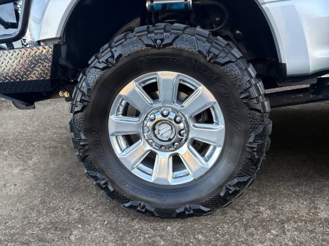 Used 2019 Ford F250 Platinum w/ FX4 Off-Road Package AWD/4WD image 4