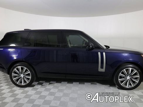 Used 2023 Land Rover Range Rover Long Wheelbase SE image 4