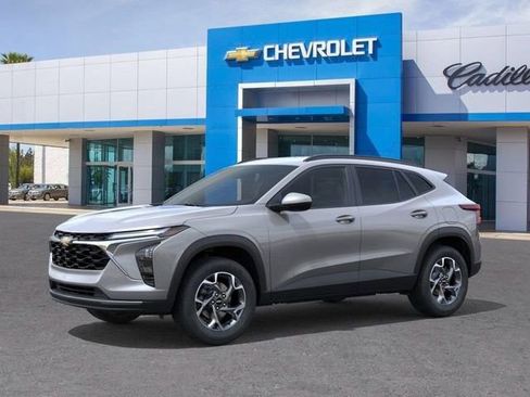 New 2026 Chevrolet Trax LT w/ Driver Confidence Package image 6