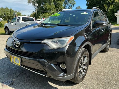 Used 2016 Toyota RAV4 XLE AWD/4WD image 2
