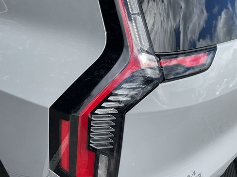 New 2026 Kia EV9 Land w/ Nightfall Edition Package image 7