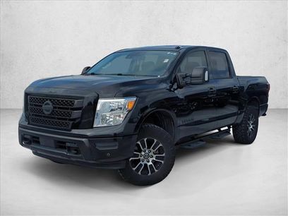 Used 2021 Nissan Titan SV w/ SV Convenience Package