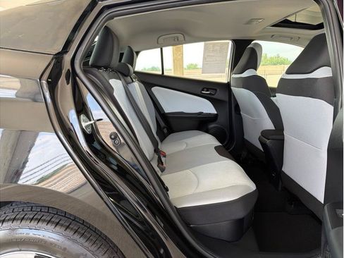 Used 2016 Toyota Prius Three FWD image 13