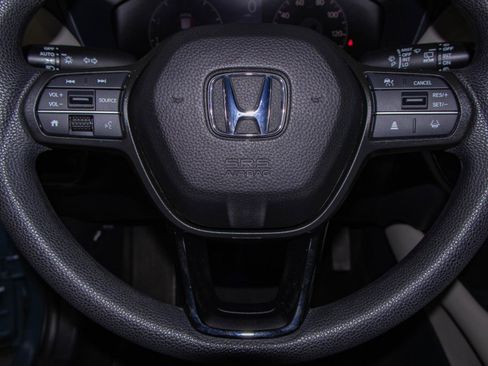 Used 2025 Honda HR-V LX image 11