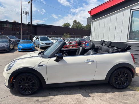 Used 2021 MINI Cooper Convertible w/ 6.5" Touchscreen Package image 4