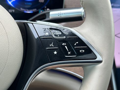 Used 2023 Mercedes-Benz EQS 450+ Sedan image 29