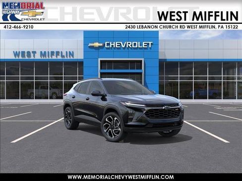 Used 2026 Chevrolet Trax RS w/ Driver Confidence Package FWD image 1
