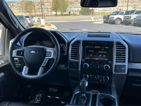 Used 2015 Ford F150 Lariat w/ Equipment Group 501A Mid AWD/4WD image 25
