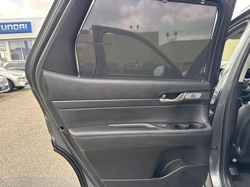 Used 2023 Hyundai Palisade Limited AWD/4WD image 33