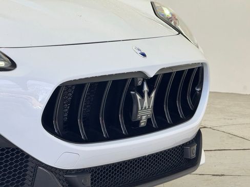 Used 2024 Maserati Grecale Trofeo image 41