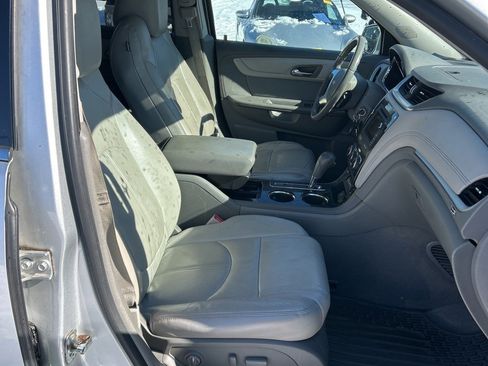 Used 2016 Chevrolet Traverse LT image 15