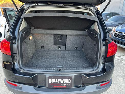 Used 2017 Volkswagen Tiguan Limited image 19