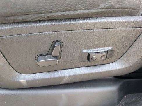 Used 2023 RAM 2500 Big Horn w/ Level 1 Equipment Group image 25