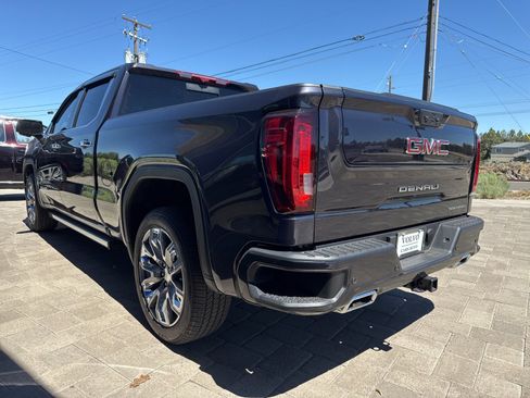 Used 2024 GMC Sierra 1500 Denali image 3