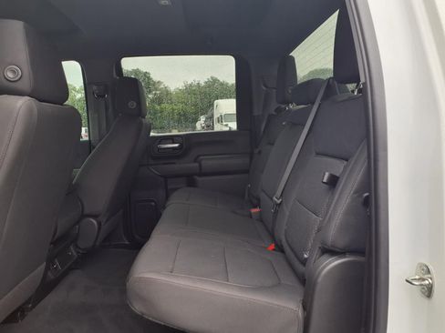 Used 2023 Chevrolet Silverado 2500 Custom w/ Custom Convenience Package AWD/4WD image 18