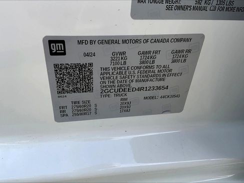Used 2024 Chevrolet Silverado 1500 RST AWD/4WD image 28