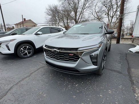 New 2026 Chevrolet Trax RS w/ Driver Confidence Package image 9