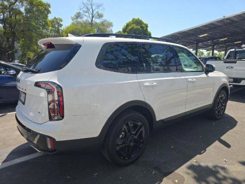 Used 2025 Kia Telluride SX X-Line AWD/4WD image 3
