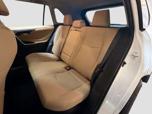 Used 2020 Toyota RAV4 XLE w/ Convenience Package image 28