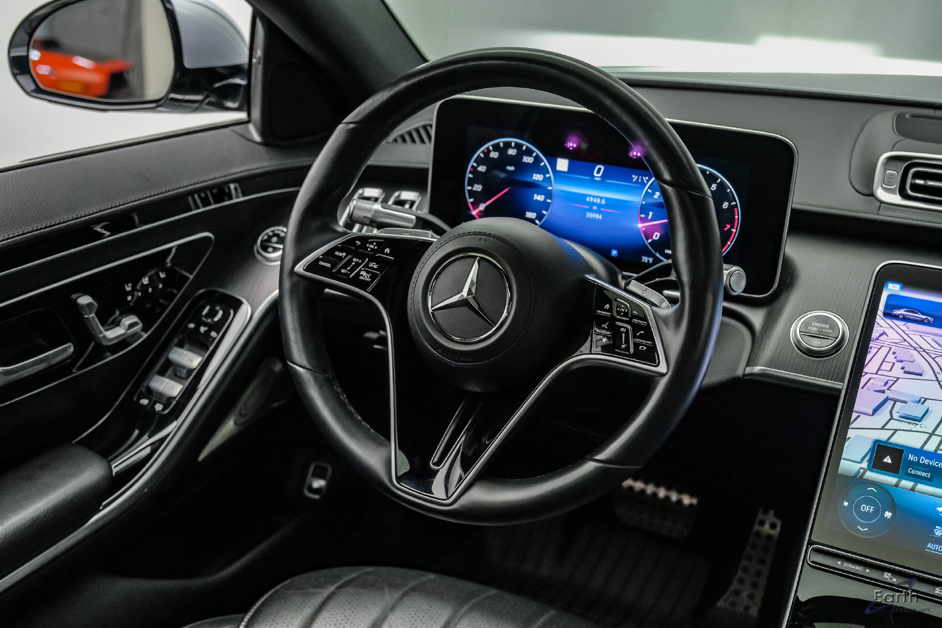 Used 2022 Mercedes-Benz S 580 4MATIC Sedan w/ AMG Line Package image 52