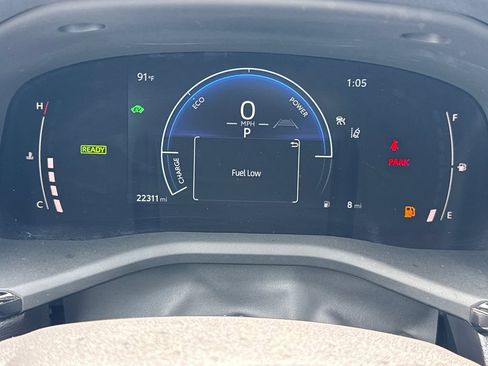 Used 2025 Toyota Camry SE FWD image 26