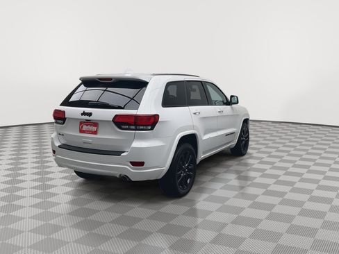 Used 2019 Jeep Grand Cherokee Altitude AWD/4WD image 39