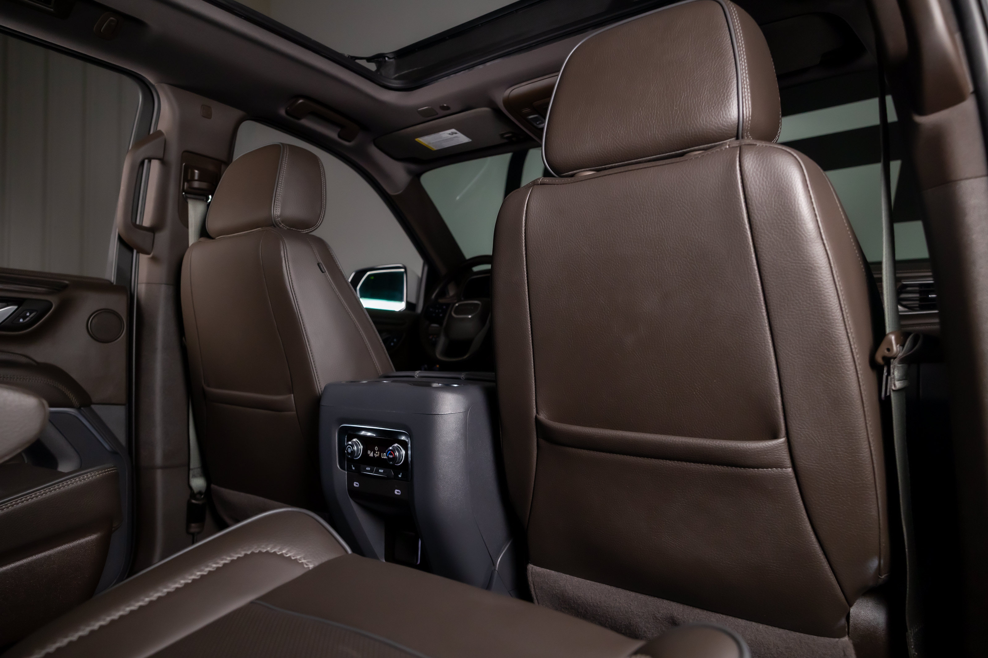 Used 2022 GMC Yukon XL Denali RWD image 20
