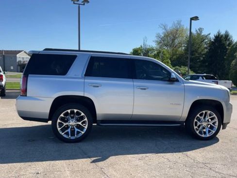Used 2017 GMC Yukon SLT w/ Open Road Package AWD/4WD image 9