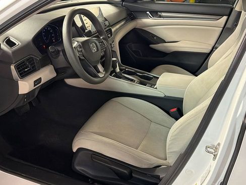 Used 2018 Honda Accord LX image 24