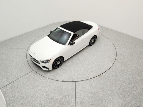Used 2023 Mercedes-Benz E 450 Cabriolet w/ AMG Line image 13