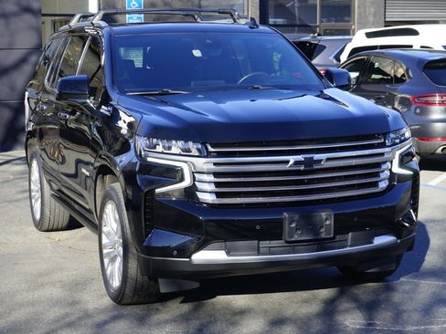 Used 2023 Chevrolet Tahoe High Country image 5