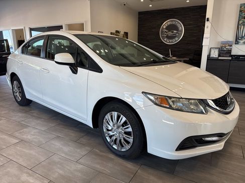 Used 2013 Honda Civic LX image 3