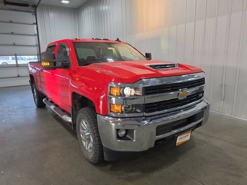 Used 2017 Chevrolet Silverado 3500 LT w/ LT Convenience Package AWD/4WD image 2