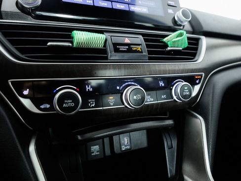 Used 2018 Honda Accord EX-L image 28