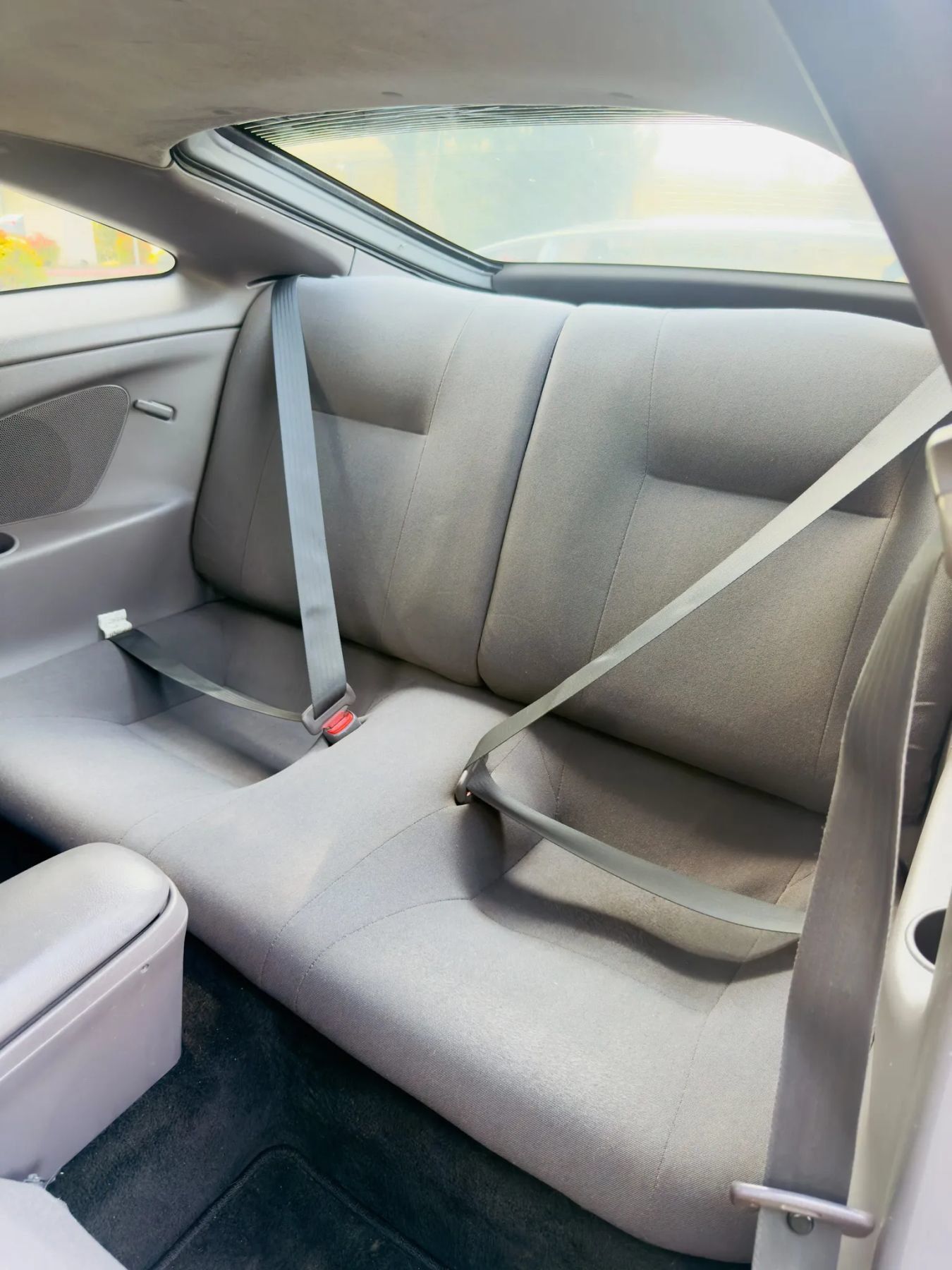 Used 2000 Toyota Celica GT FWD image 10