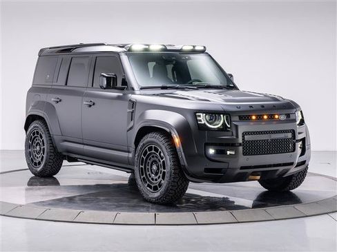 Used 2025 Land Rover Defender 110 AWD/4WD image 7