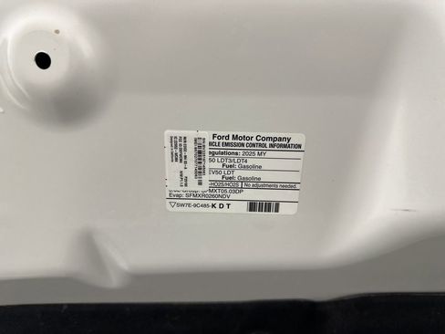 Used 2025 Ford F150 Lariat w/ FX4 Off-Road Package image 41