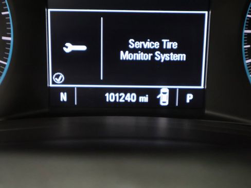Used 2018 Chevrolet Equinox LT FWD image 37