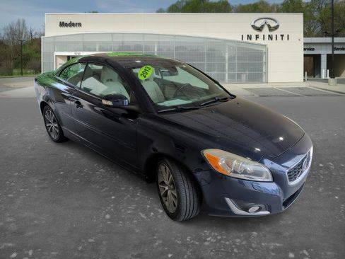 Used 2013 Volvo C70 T5 FWD image 2