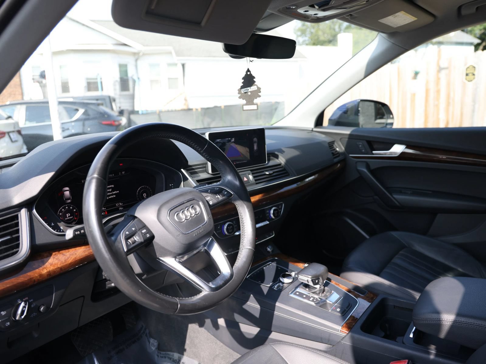 Used 2018 Audi Q5 2.0T Premium Plus w/ Premium Plus Package AWD/4WD image 14