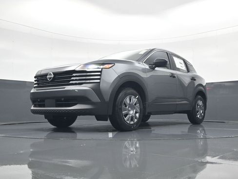 New 2026 Nissan Kicks S image 17