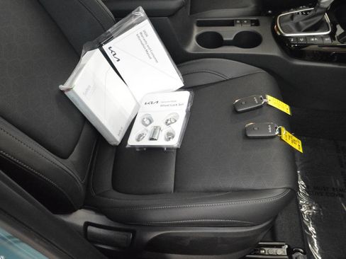 Used 2026 Kia Seltos SX w/ SX Sunroof Package image 8