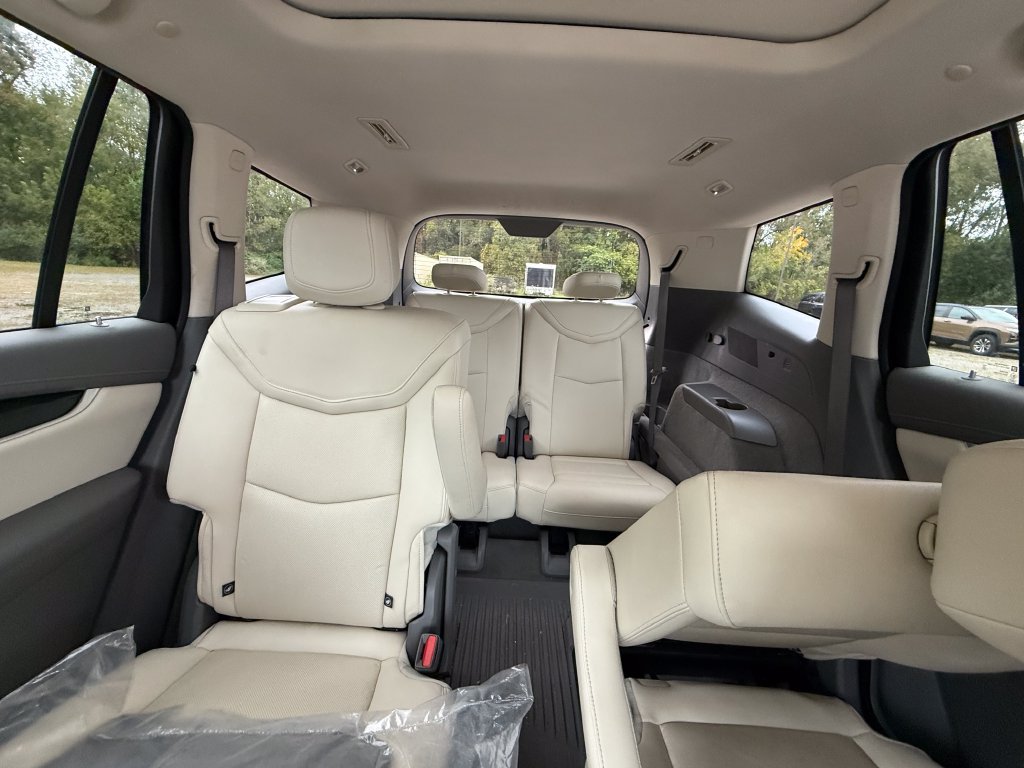 Used 2022 Cadillac XT6 Premium Luxury AWD/4WD image 19