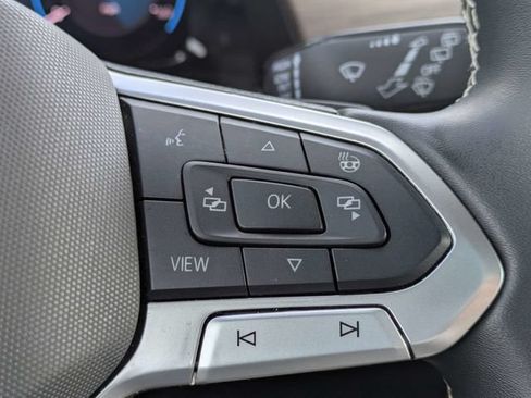 Used 2025 Volkswagen Atlas SEL AWD/4WD image 26