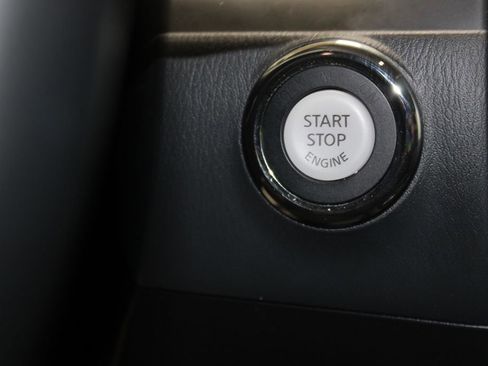 Used 2024 Nissan Armada SV AWD/4WD image 43
