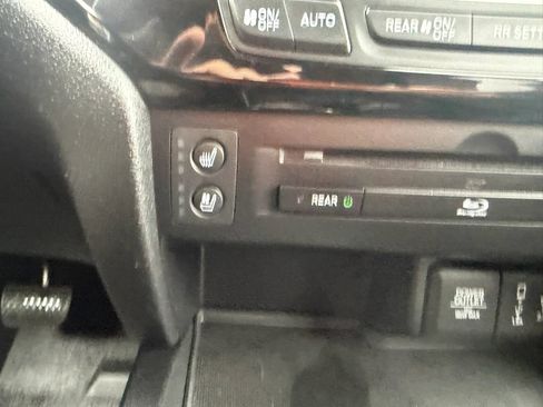 Used 2017 Honda Pilot Elite image 21