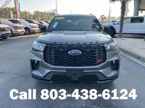 Used 2025 Ford Explorer ST AWD/4WD image 37