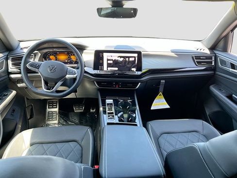 New 2024 Volkswagen Atlas Cross Sport SEL Premium R-Line AWD/4WD image 24