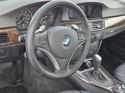 Used 2009 BMW 335i xDrive Sedan image 2